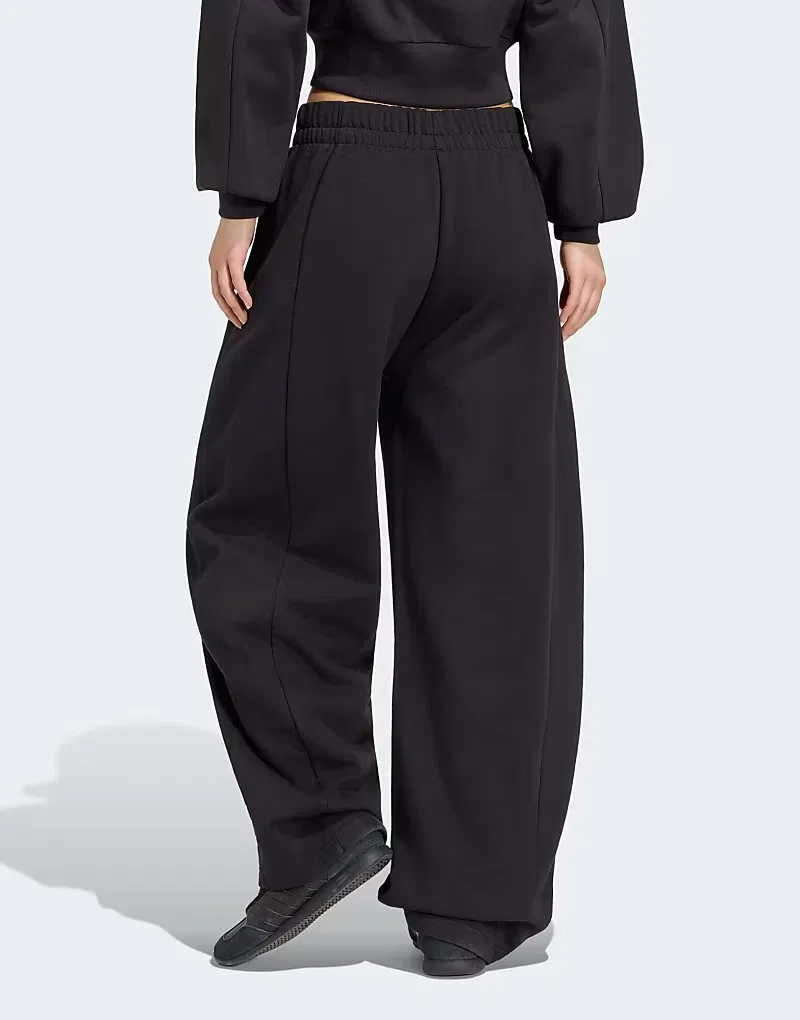 Брюки barrel из флиса Essentials contemporary Adidas Performance, черный — фото 2