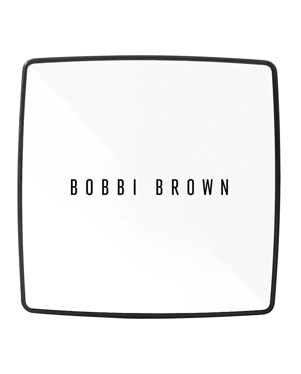 Пудра для макияжа Vitamn Enriched Pressed Powder Bobbi Brown, Golden Brown — фото 4