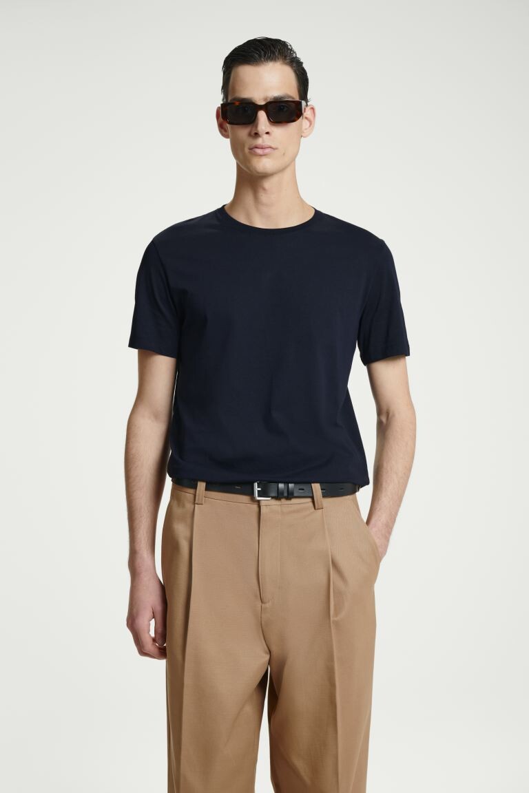 

Классическая футболка Cos, синий