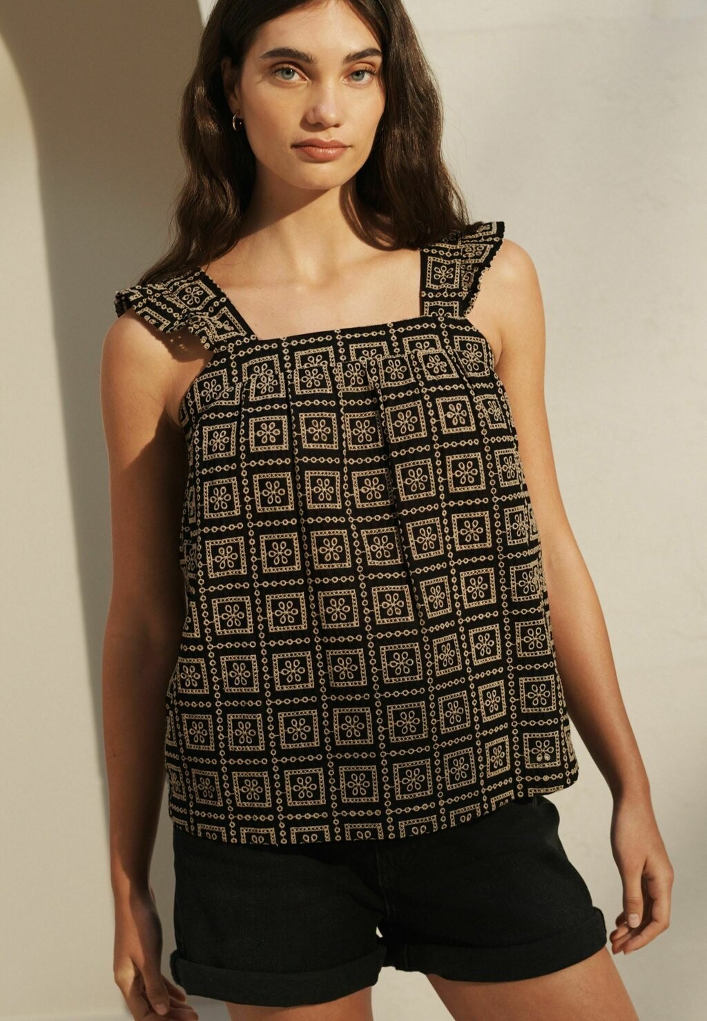 

Топ REGULAR FIT Next, цвет black brown