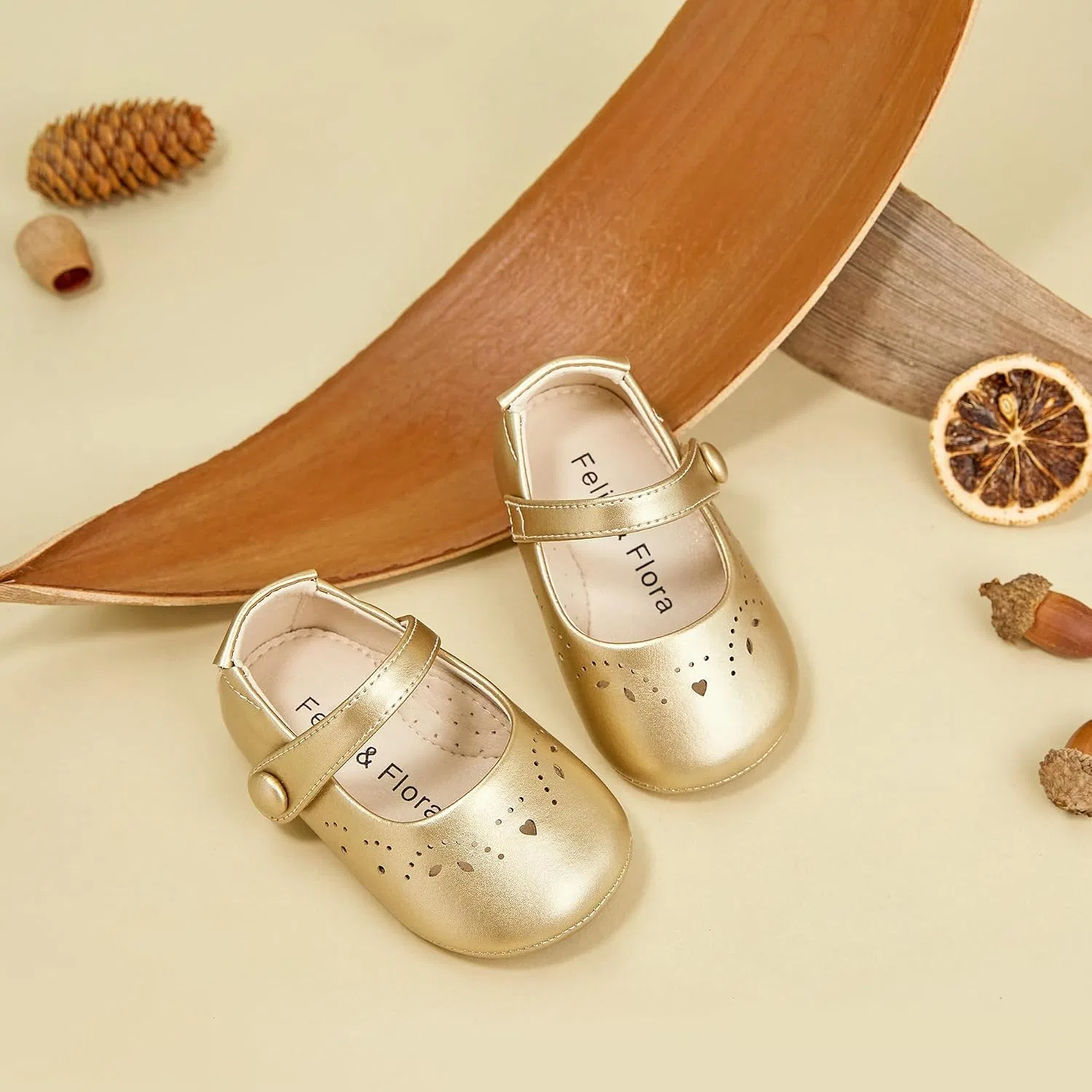 Детские туфли Мэри Джейн на мягкой подошве Moccasins Rubber Sole Crib Shoes Felix & Flora, Gold — фото 2