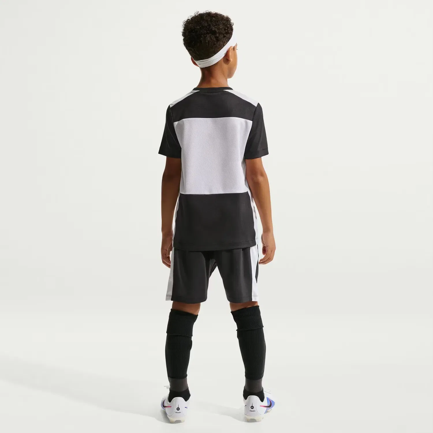 Детская футболка для мальчиков с технологией Dri-FIT Academy+ Nike, Black — фото 2