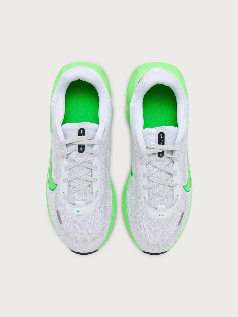 Спортивные кроссовки NIKE 'Stellar Ride', кремовый — фото 3