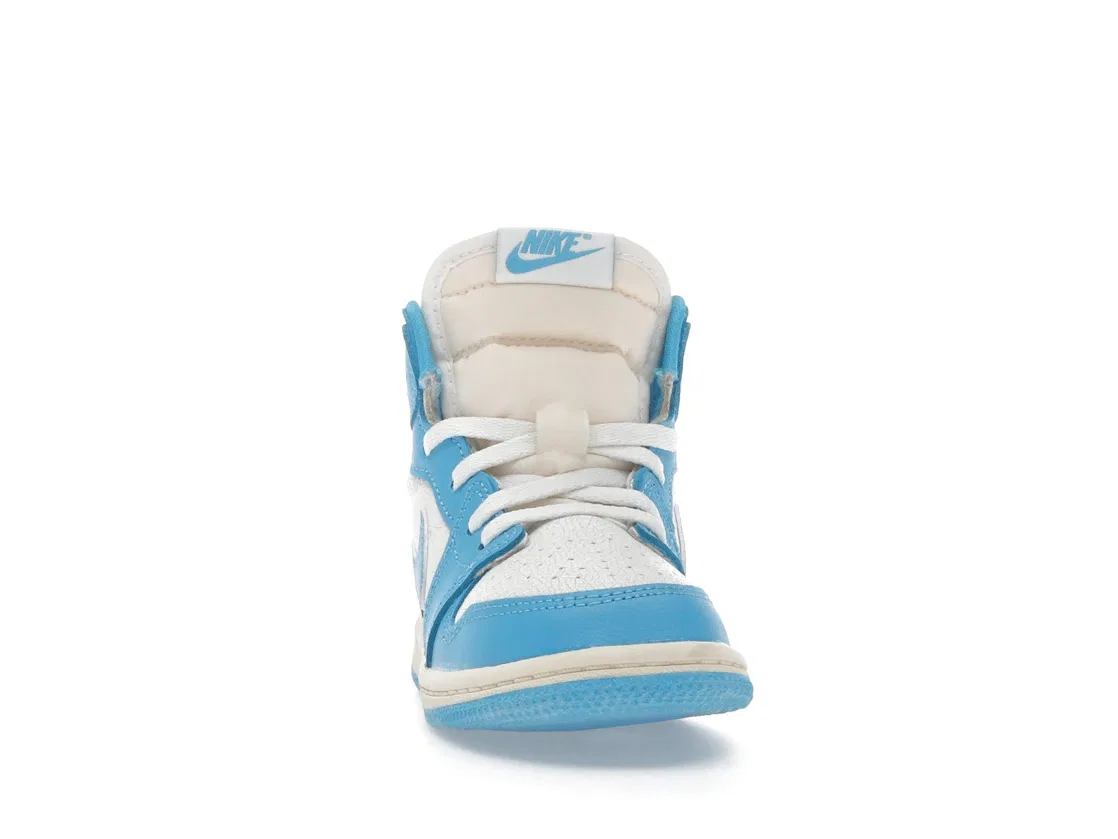 Детские кроссовки Lifestyle с ретро-дизайном Jordan 1 Retro High OG Jordan, Dark Powder Blue/Dark Powder Blue-Sail — фото 2