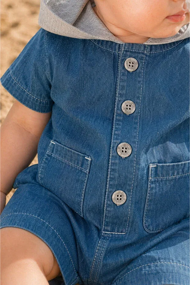 Детское боди-комбинезон с капюшоном джинсовый Unisex hooded baby romper Dadamama, Blue — фото 2