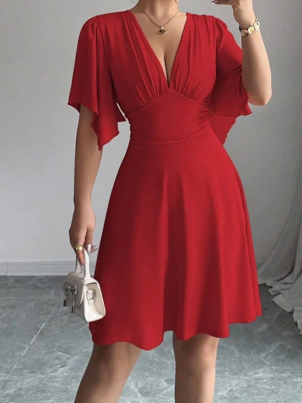 Женское мини-платье A-силуэта с драпировкой на груди Knitted, Red — фото 3