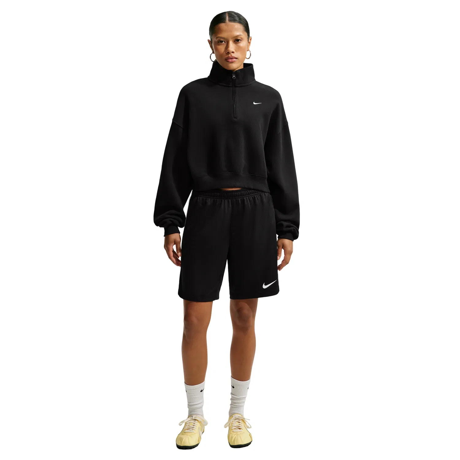Женская футболка Studio Fleece Medium Weight Oversized 1/4-Zip Cropped Top 'Total Black Sail' Nike, Total Black/Sail — фото 4