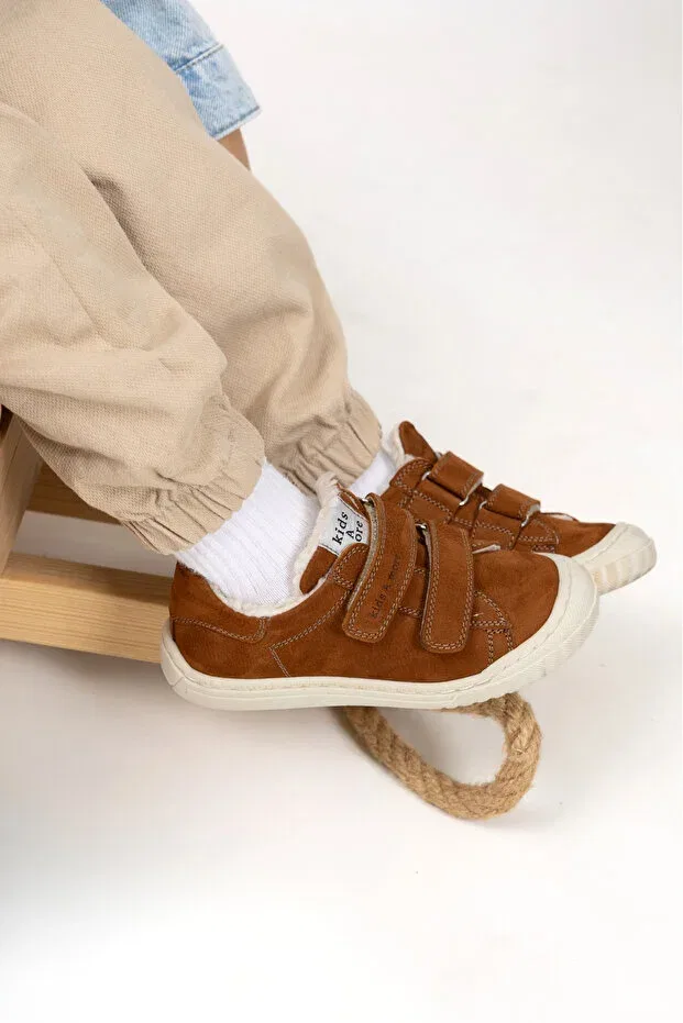 Детские туфли для девочек с ортопедической стелькой Pearl Kids A More, Cinnamon — фото 3