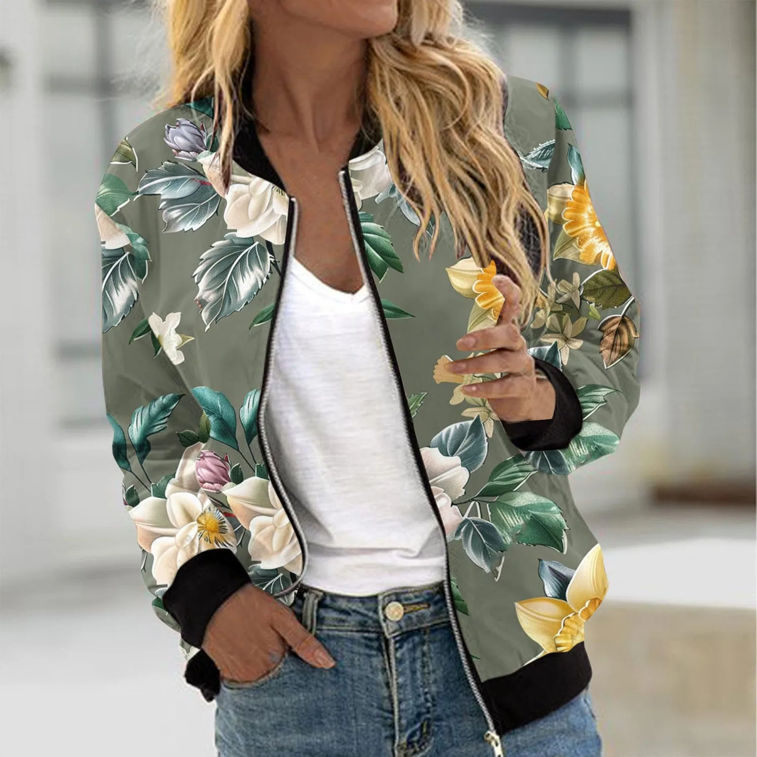 Женское зимнее пальто с цветочным принтом Black Bomber Jacket, Verde militare — фото 2
