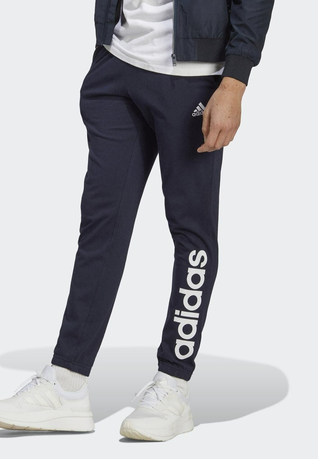 

Брюки для бега ESSENTIALS SINGLE TAPERED ELASTICIZED adidas Sportswear, цвет legend ink