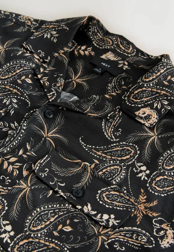 Футболка Next Regular Fit Print Short Sleeve Shirt, черный пейсли — фото 2