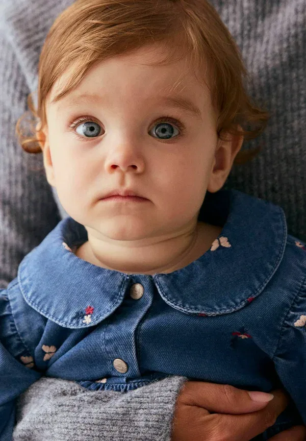 Платье джинсовое с вышивкой Name It, medium blue denim, синий — фото 2