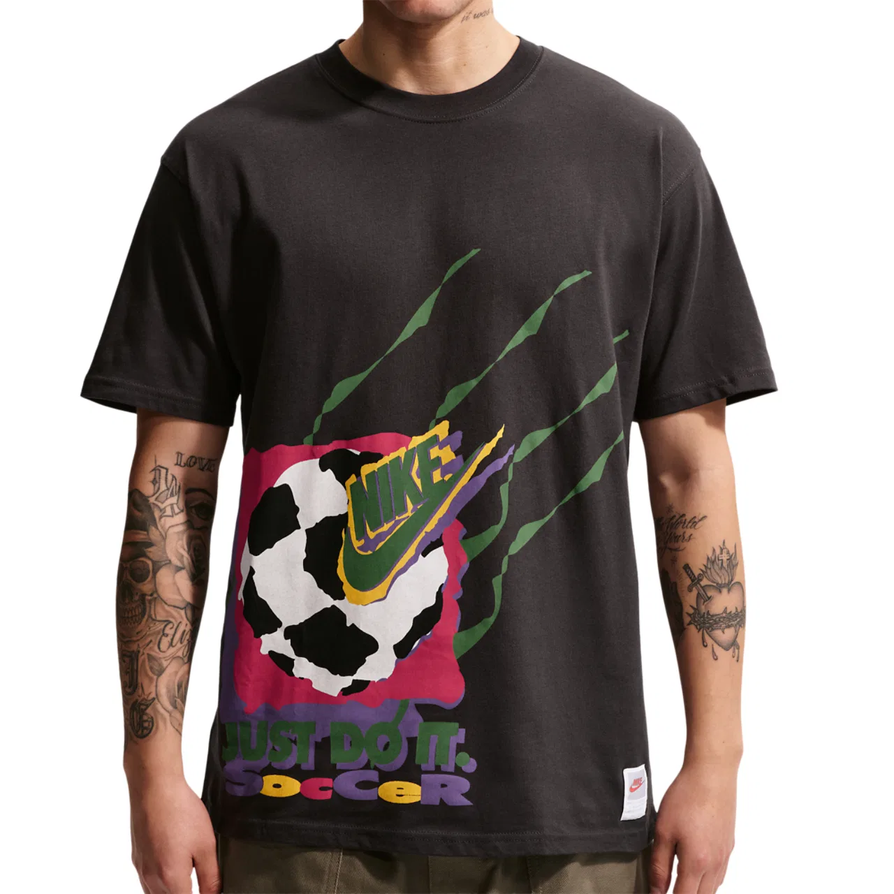 Футболка мужская Relaxed Graphic Nike, цвет Off Noir