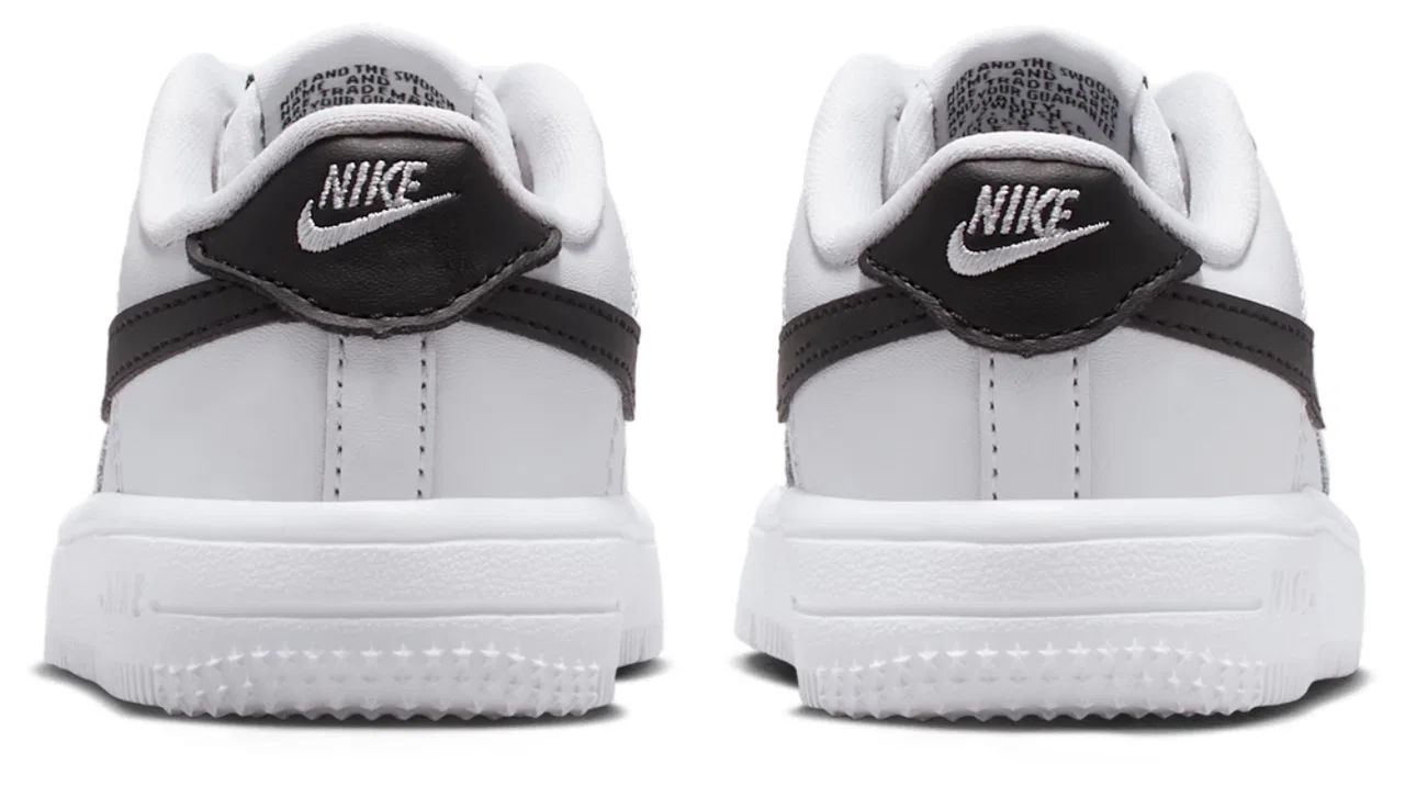 Детские кроссовки для мальчиков с кожаным верхом Nike Air Force 1 Low Lace Nike, White Black — фото 3