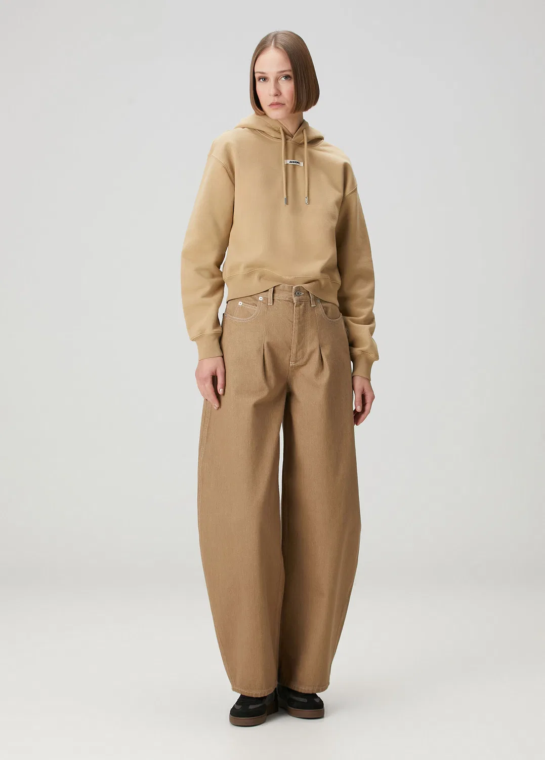 Свитшот женский Jacquemus The Gros Grain, темно-бежевый — фото 2