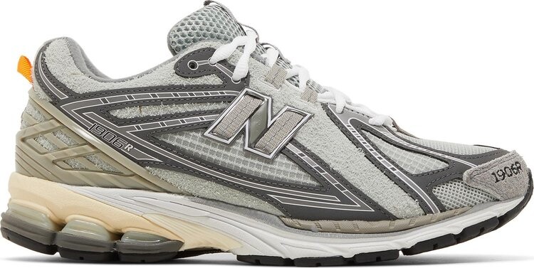 

Кроссовки New Balance INVINCIBLE x N.HOOLYWOOD x 1906R 'Grey Swan', серый