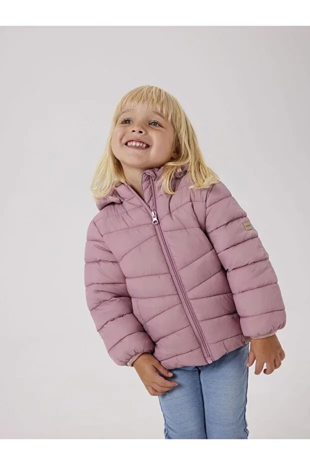 Детский пуховик для девочек с капюшоном Nmfmarble unisex children's inflatable jacket Name It, Lilac — фото 2