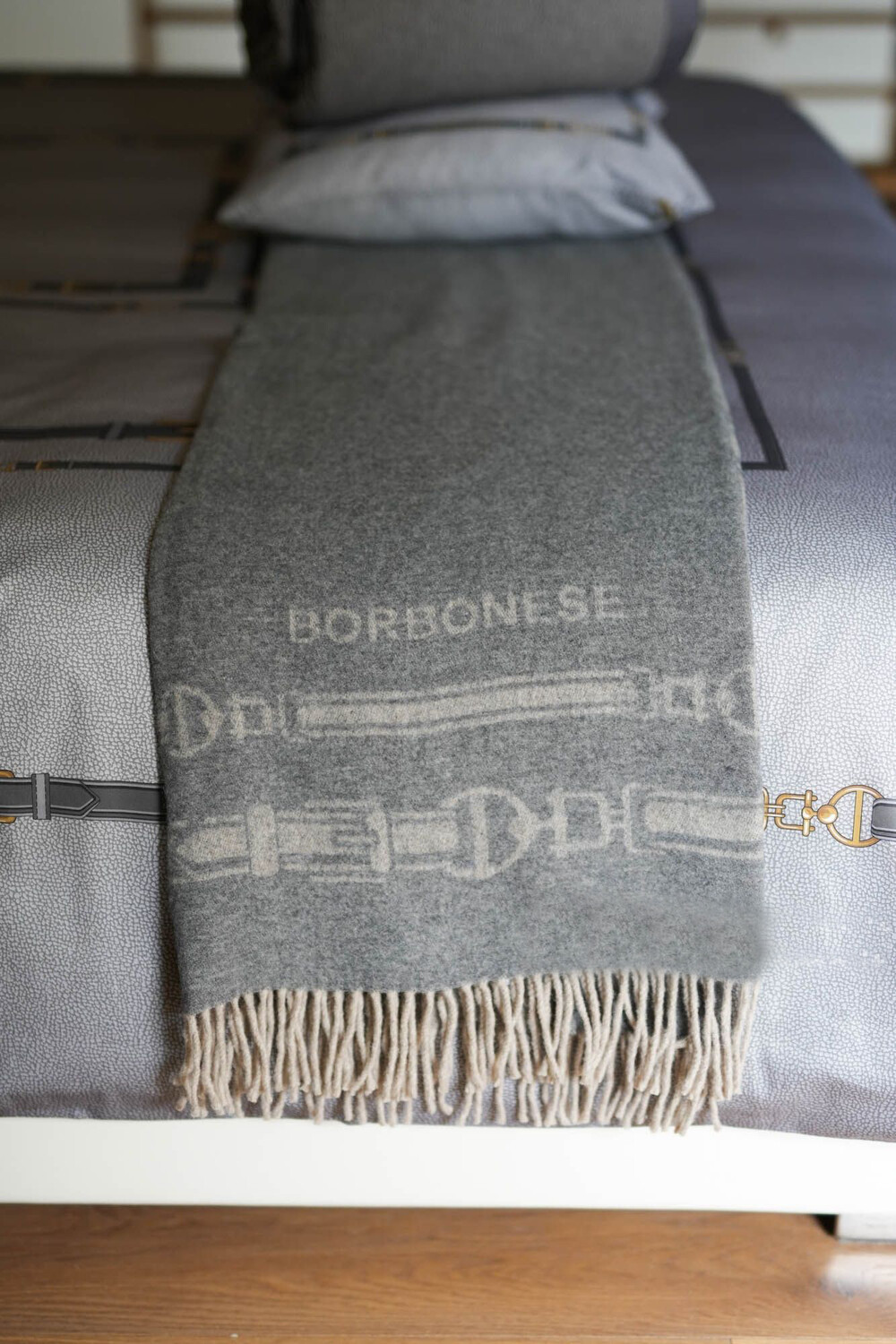 

Плед Borbonese Wool Belt With Fringes, 140×170 см, серый