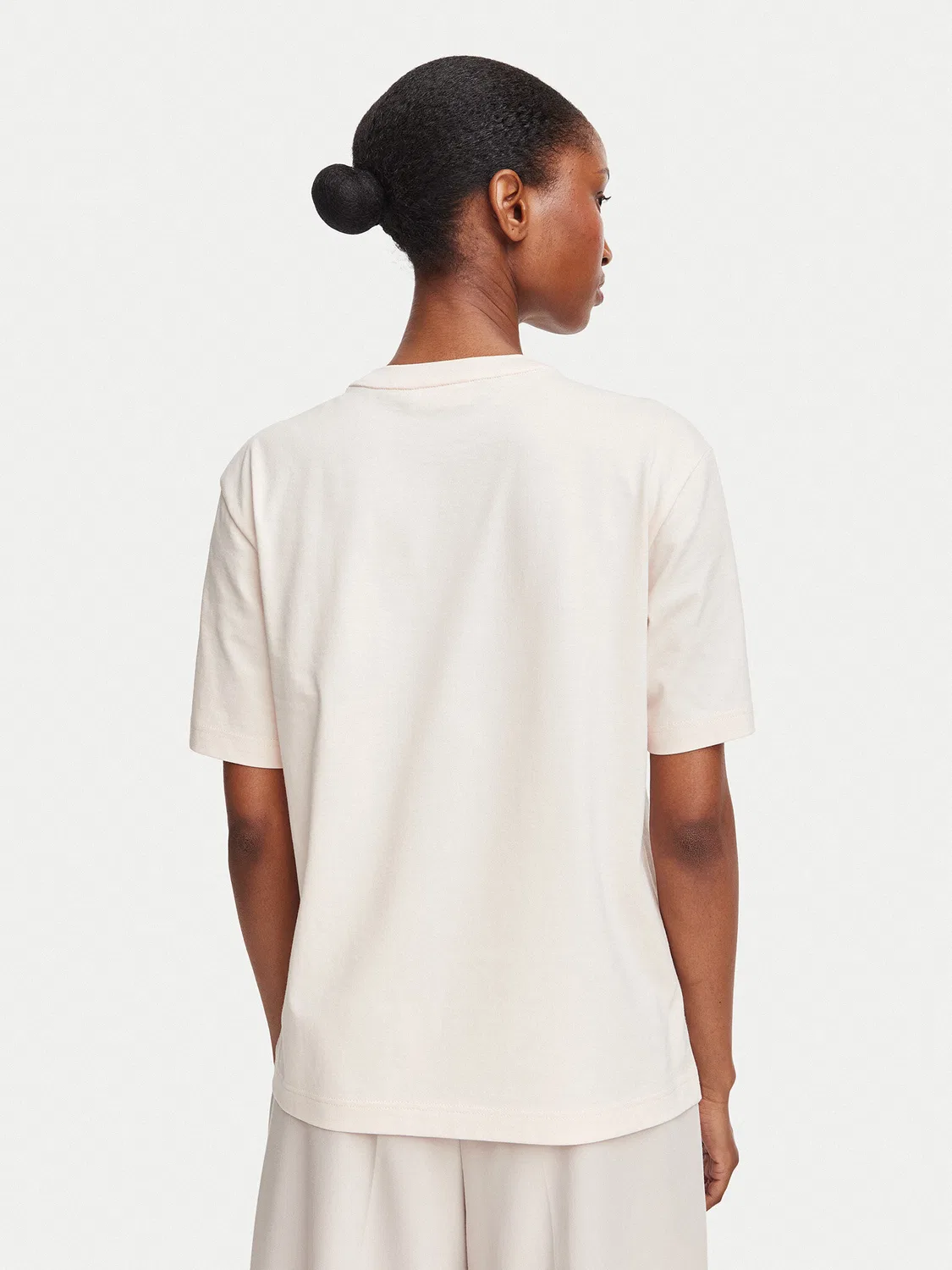 Женская футболка стандартного кроя Lacoste, светло-розовый — фото 3