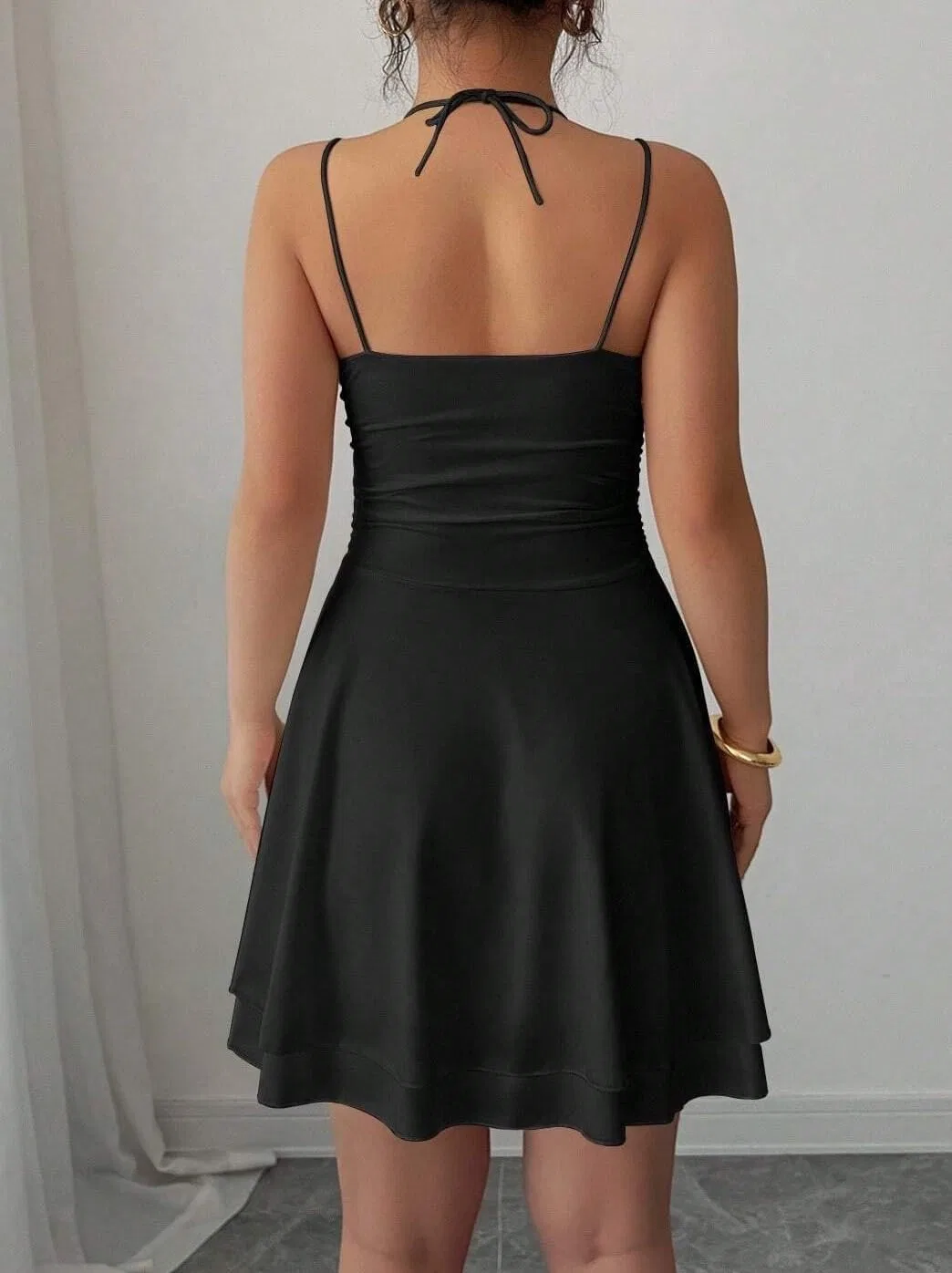 Женское мини-платье на бретельках с открытой спиной Knitted, Black — фото 3