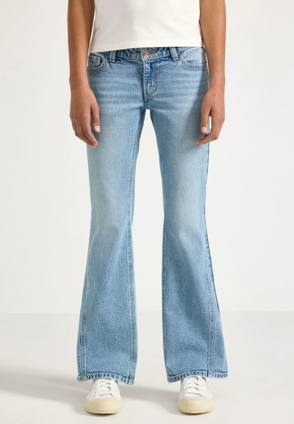 Джинсы-Клеш с низкой посадкой - джинсы-клеш Lindex, Light Denim — фото 2
