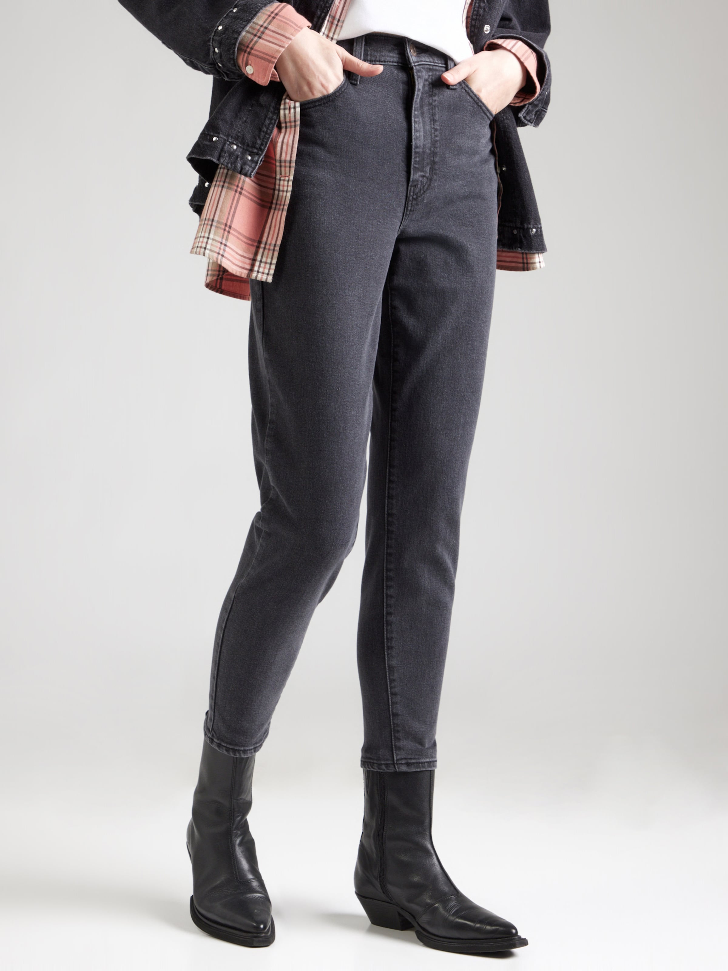 LEVI'S  Зауженные джинсы 'High Waisted Mom Jeans' в черном дениме — фото 3