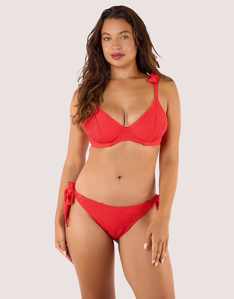 

Бюстгальтер-бикини Hattie с мятым узором на косточках красного цвета Peek & Beau