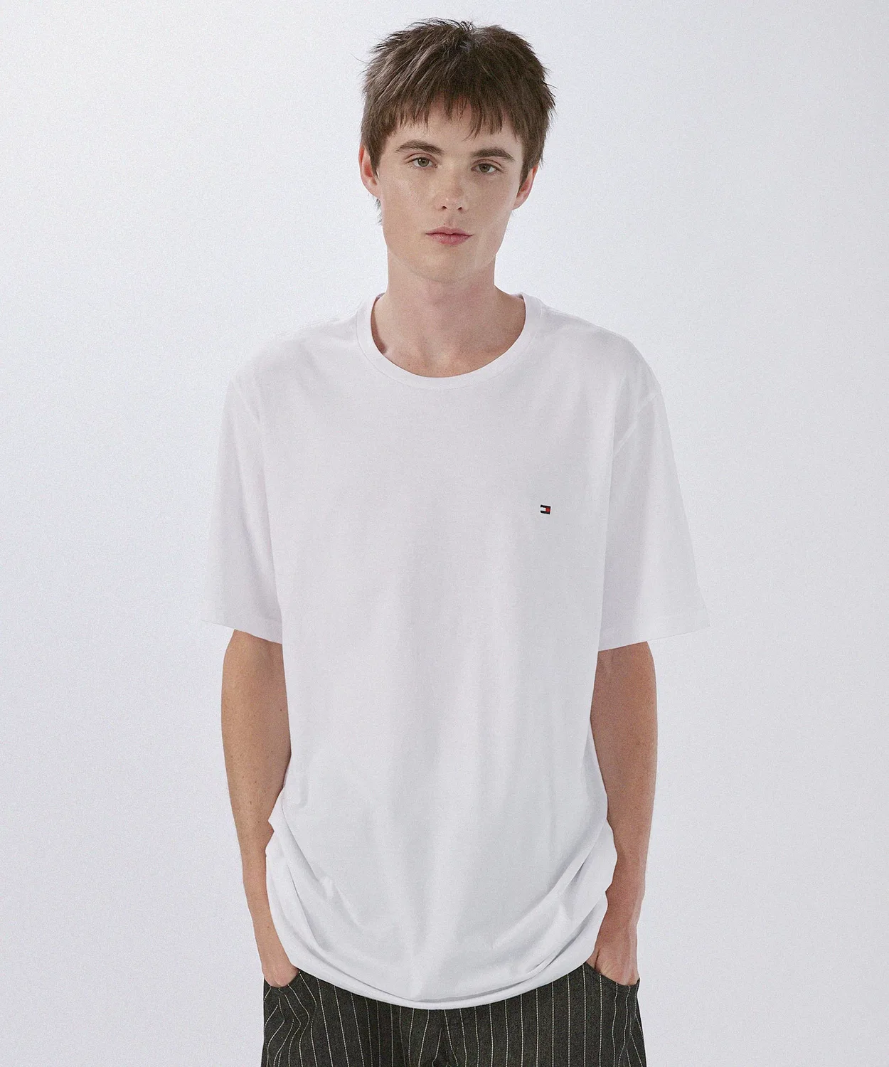 Мужская футболка с коротким рукавом и логотипом Core Flag Tee TOMMY HILFIGER, Серый — фото 2