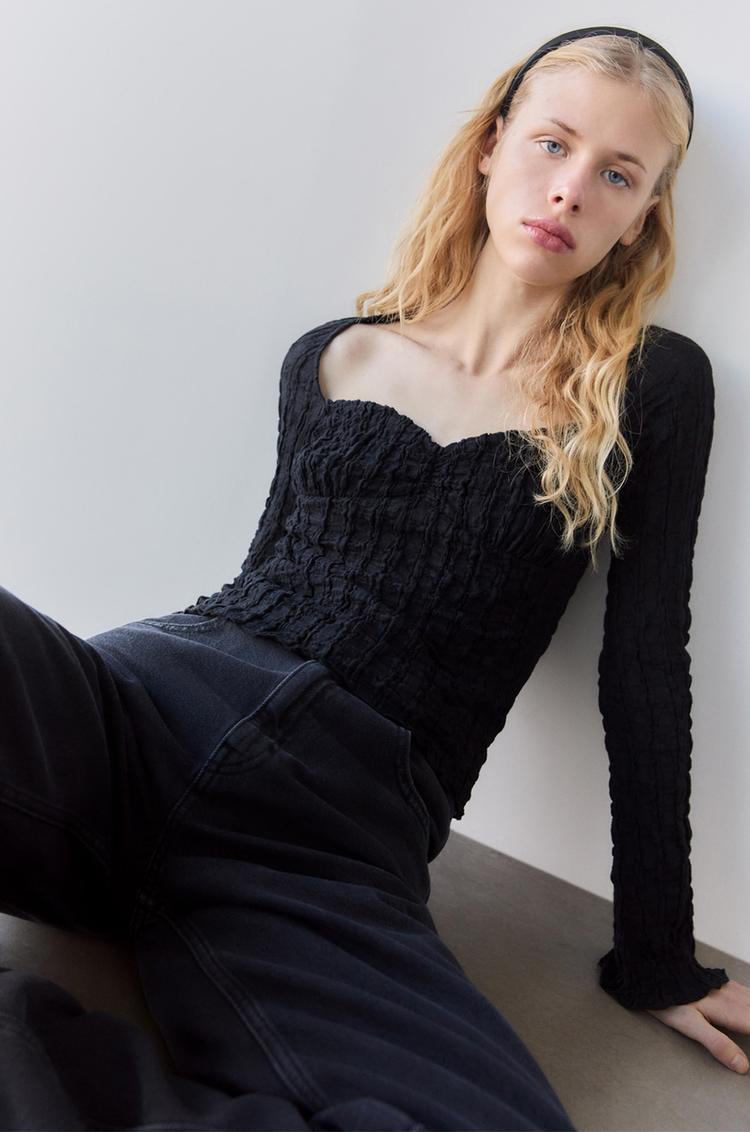 

Текстурированный топ в стиле корсета Pull And Bear, черный