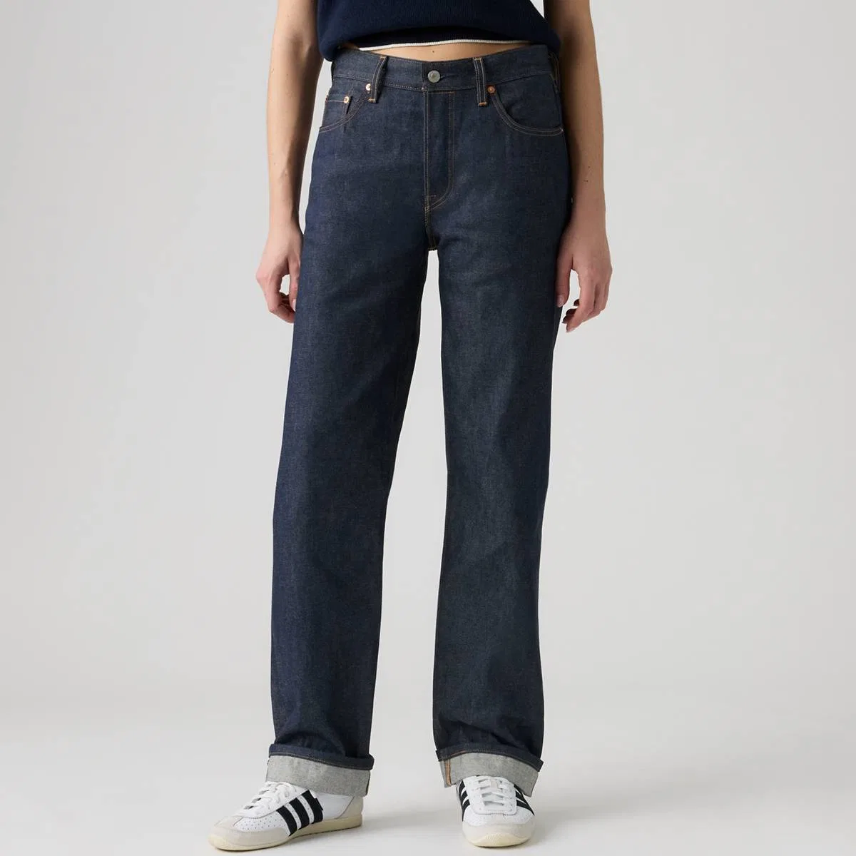 джинсы 501 '90-е, до щиколотки из денима с кромкой, женские Levi's, Lined Up Selvedge - Dark Wash — фото 2