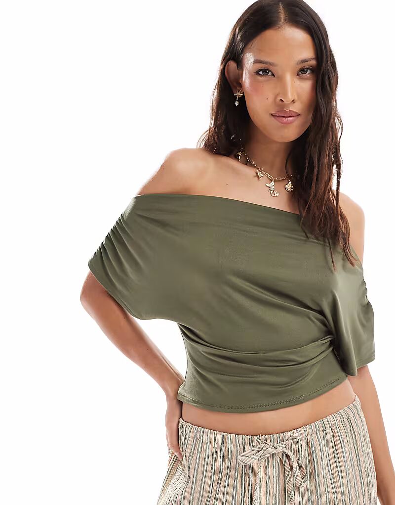 

Топ Miss Selfridge с открытыми плечами цвета хаки