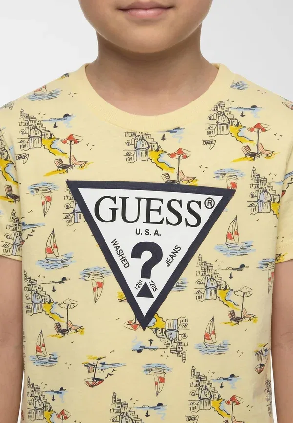 Комплект из футболки и шорт - шорты Guess, желтый/мультиколор — фото 4