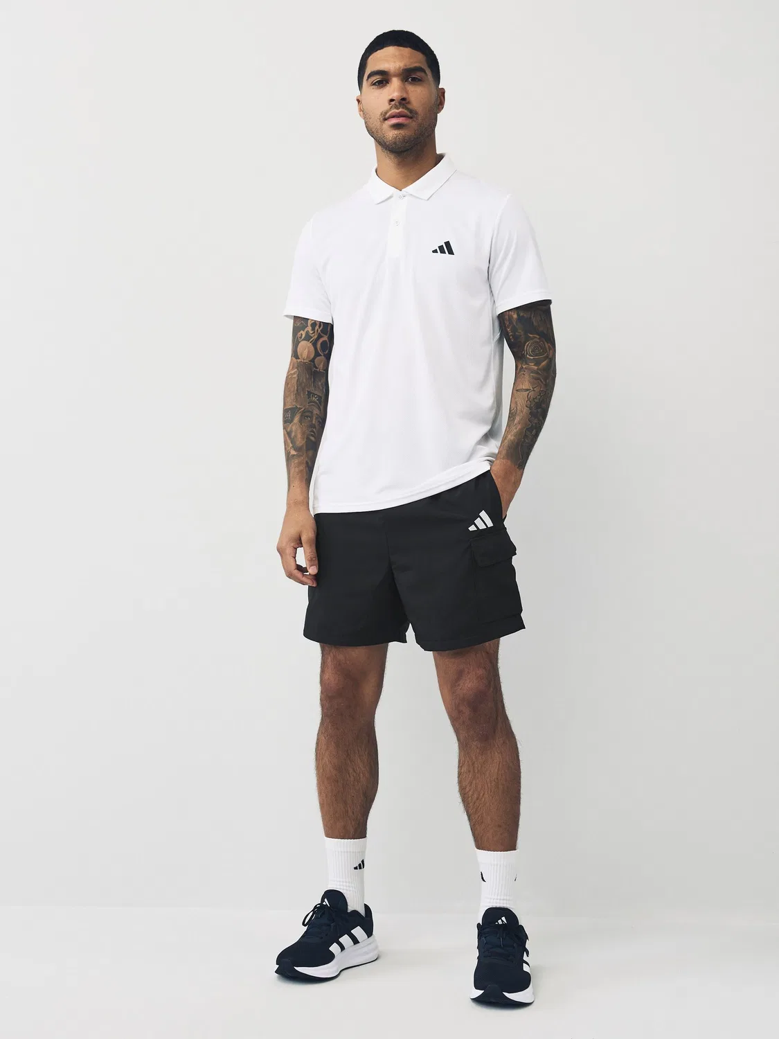 Шорты карго с боковыми карманами adidas, черный — фото 3