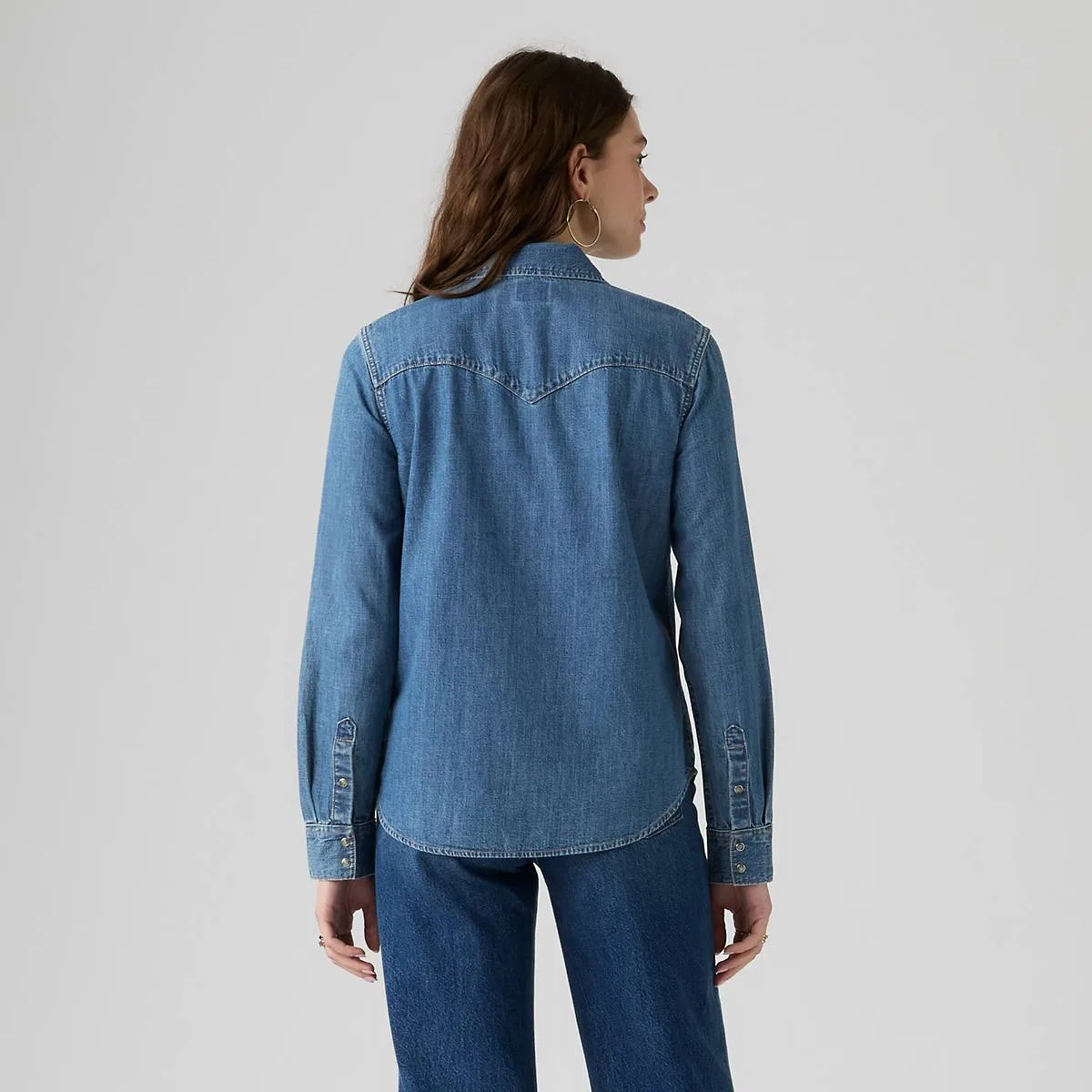Классическая джинсовая рубашка в западном стиле на пуговицах Levi's, All Day Long Western - Medium Wash — фото 4