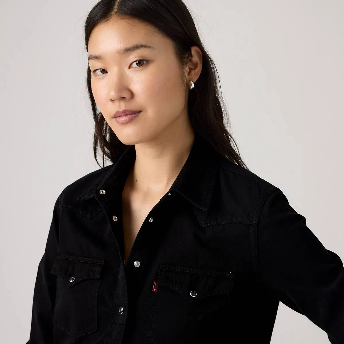 Классическая джинсовая рубашка в западном стиле на пуговицах Levi's, Basic Night Western - Medium Wash — фото 2