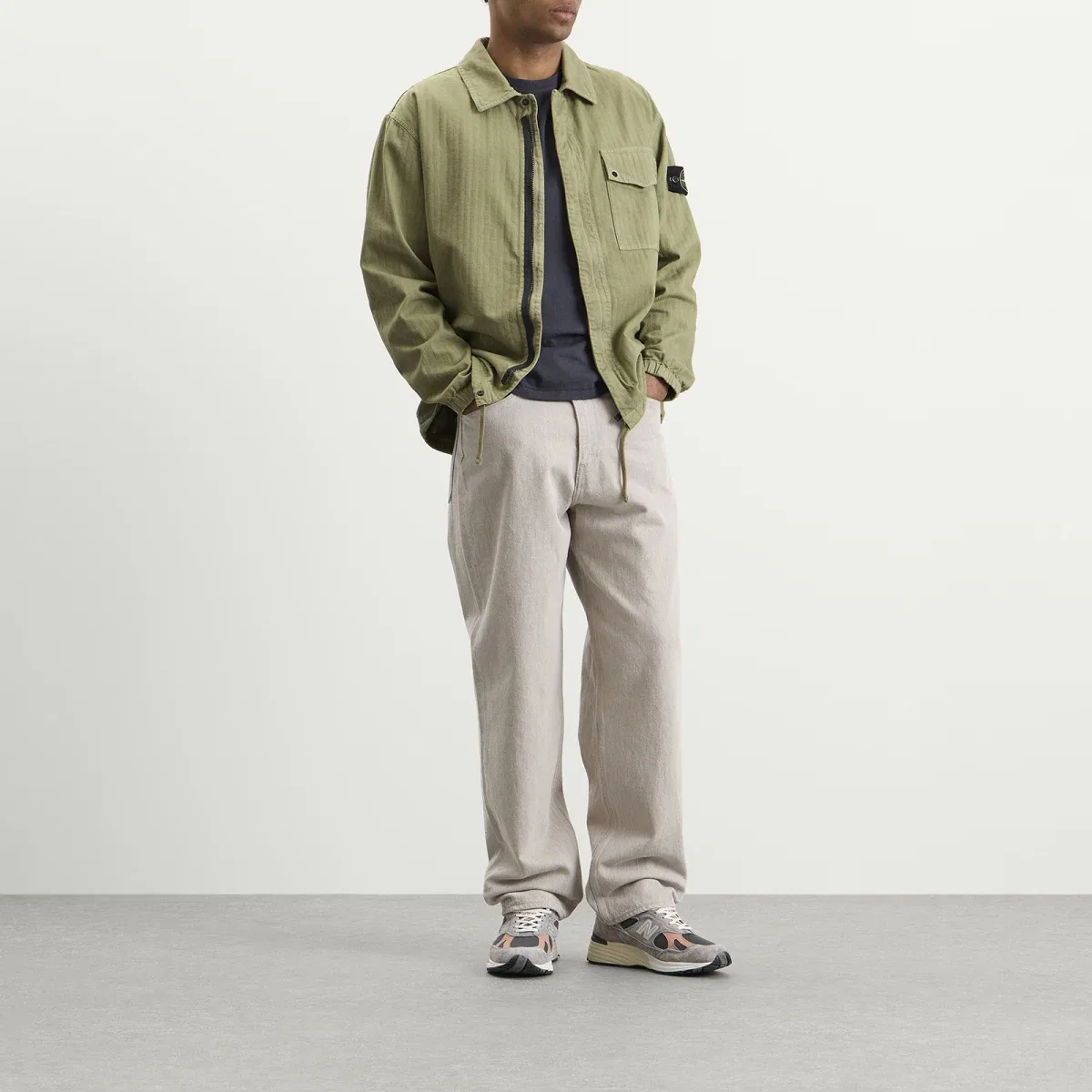 Куртка-рубашка на молнии из хлопка с узором «елочка», модель Cotton Herringbone Zip Shirt Jacket Stone Island, Laurel Green — фото 4