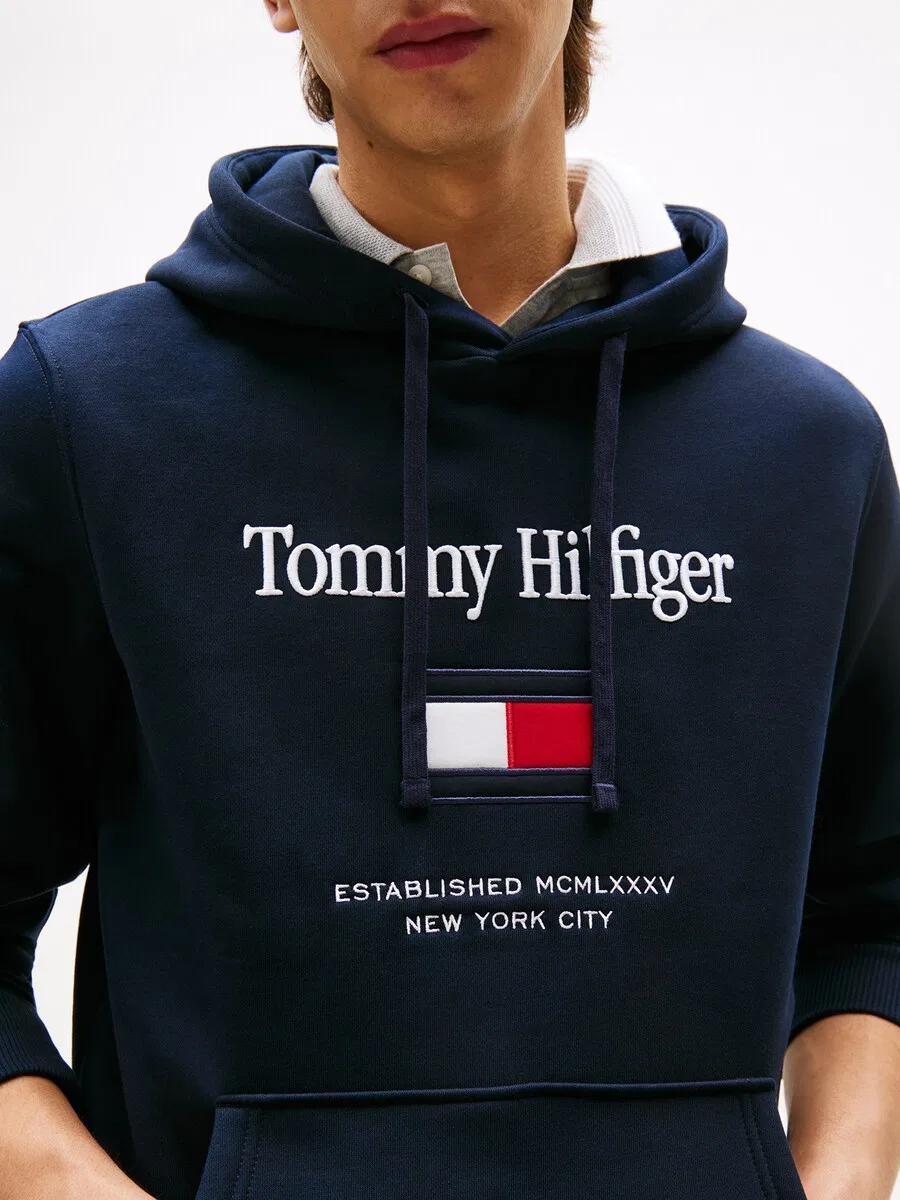 Толстовка TOMMY HILFIGER темно-синего цвета — фото 2