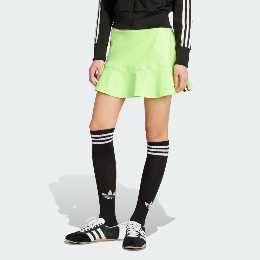 

Юбка Adidas Adicolor Interlock 3-Stripes Mini Skirt, цвет Signal Green