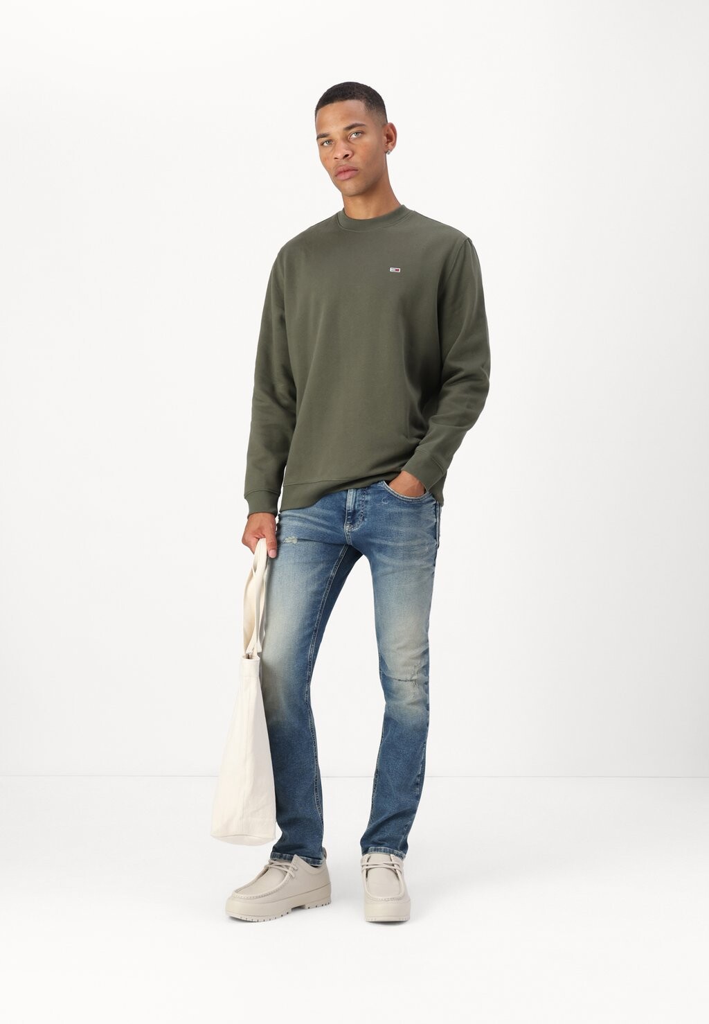 

Толстовка Tommy Jeans, темно-зеленый