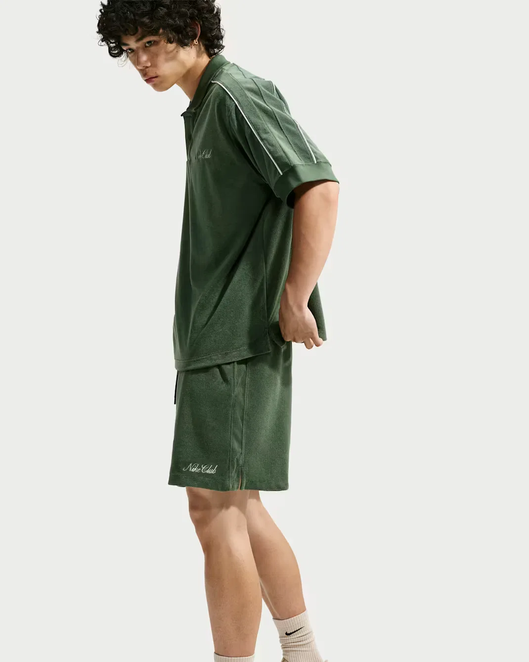 Мужские махровые шорты Nike Club, Fir/White/Phantom — фото 4