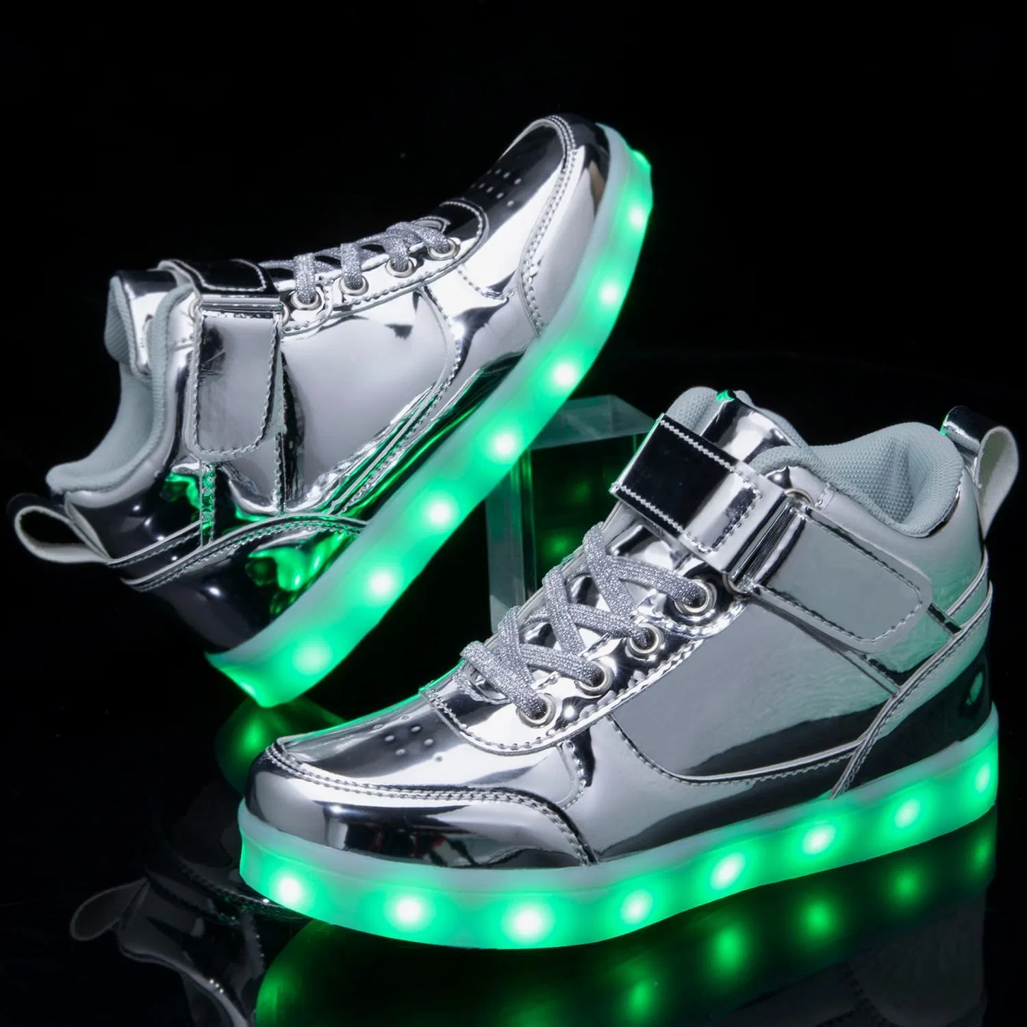 Детские светящиеся кроссовки с LED-подсветкой на шнуровке SEROUNY, Silver — фото 4