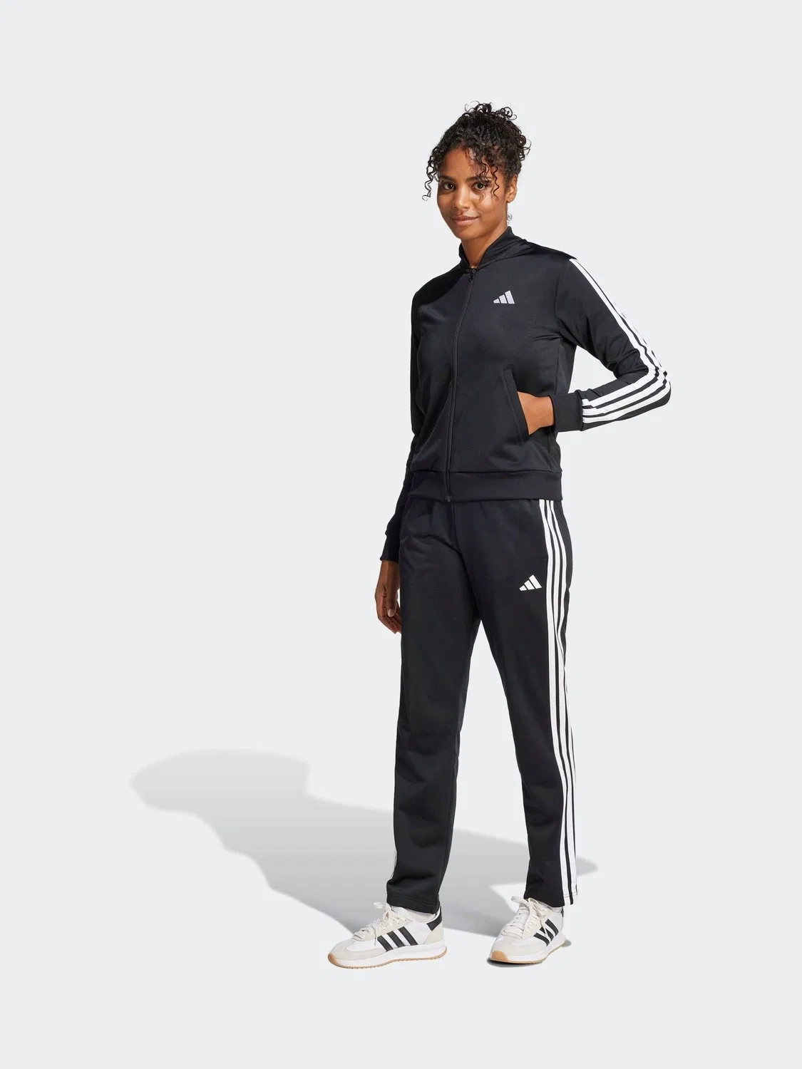 Спортивный костюм adidas Black Essentials 3-Stripes, черный