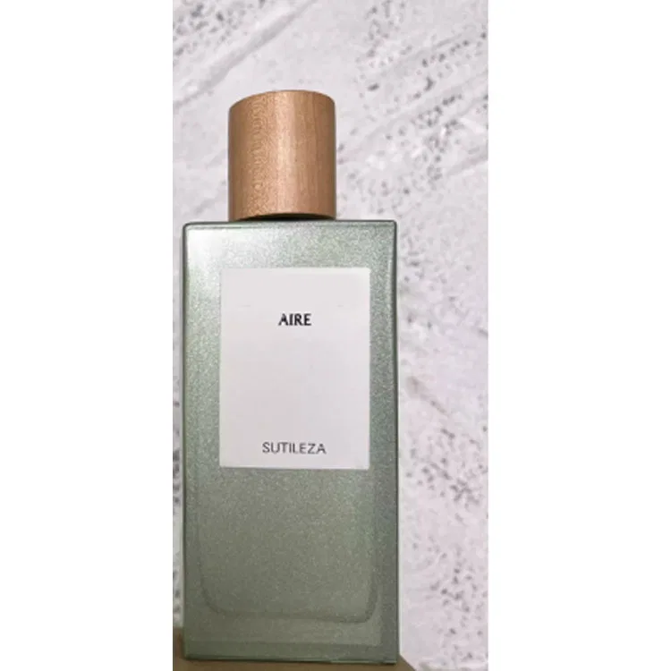 Женский набор парфюмерной воды и ароматической свечи Miracle Dawn, LOEWE, 50мл+170г, Celestial Neroli — фото 3
