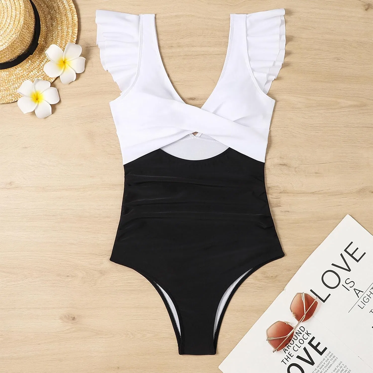 Женский слитный купальник с рюшами и вырезами Push Up V Neck, White — фото 2