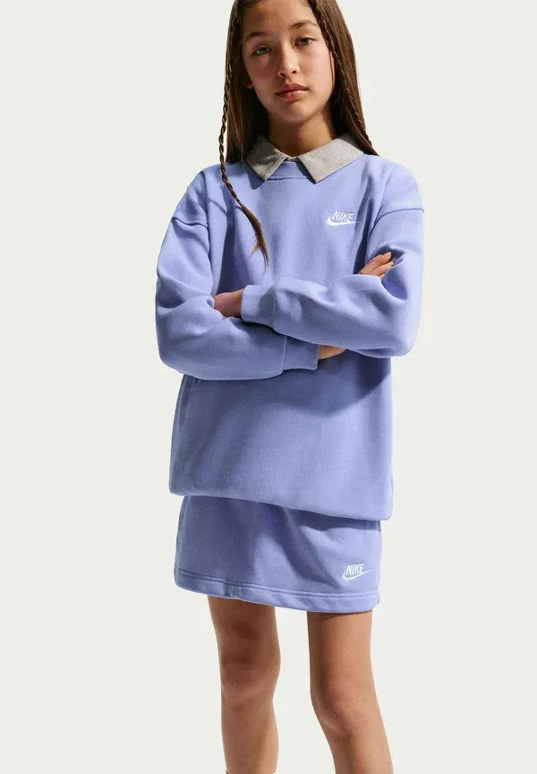 Толстовка оверсайз из хлопка Nike Sportswear Club, light thistle, белый — фото 2