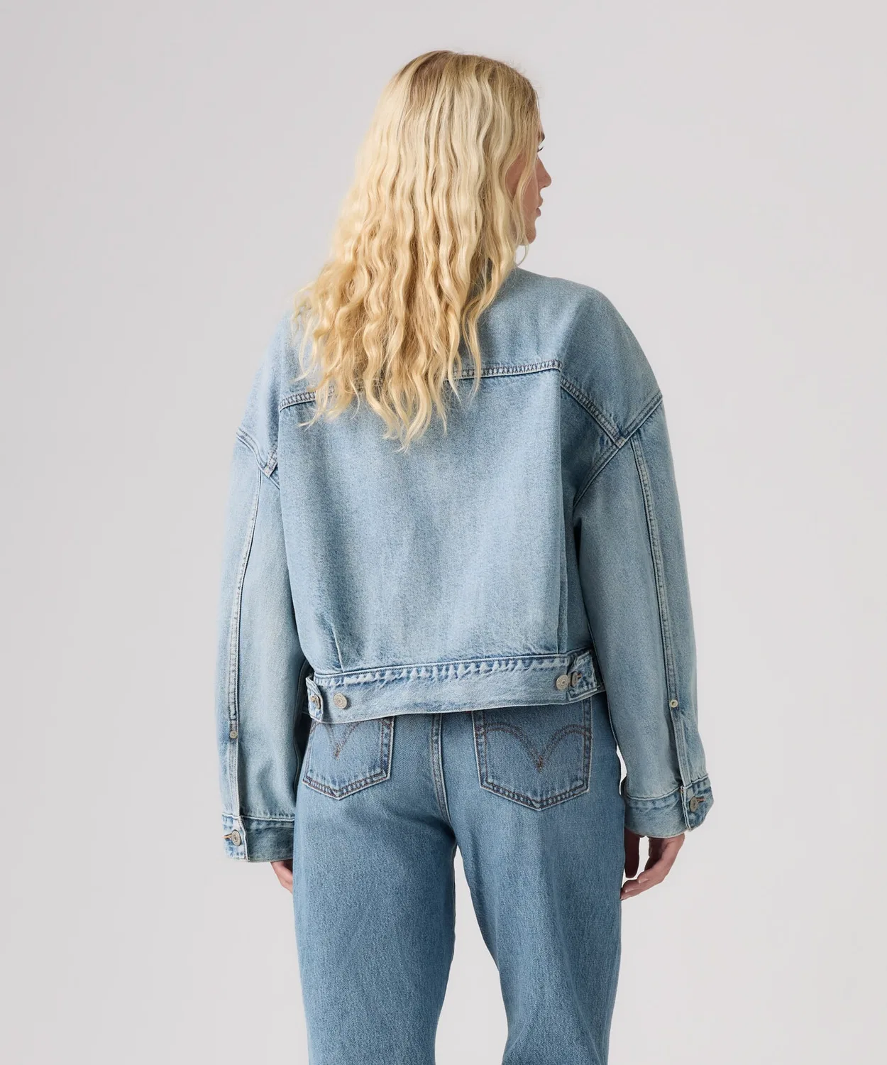 Женский джинсовый тракторный жакет с свободным кроем Levi's, Индиго Синий — фото 3