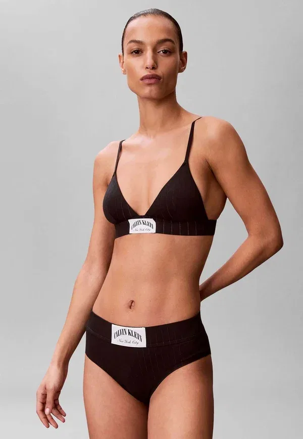 Треугольный бюстгальтер с легкой подкладкой Calvin Klein, черный