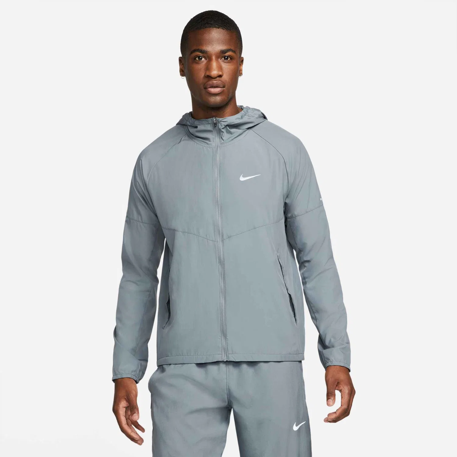 Мужская водонепроницаемая куртка для бега Repel Miler Nike, Smoke Grey