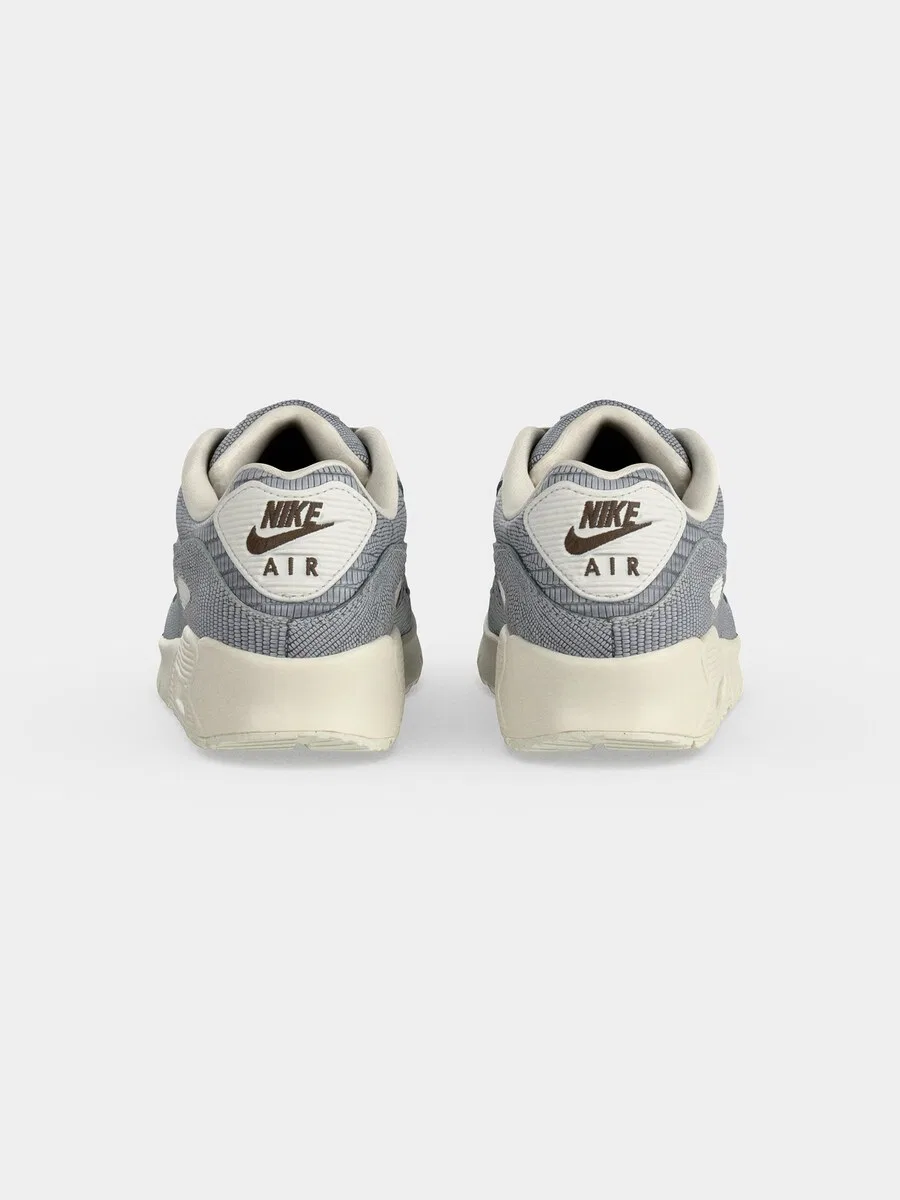 Кроссовки Nike Sportswear 'Air Max 90 Tech' серого цвета — фото 4