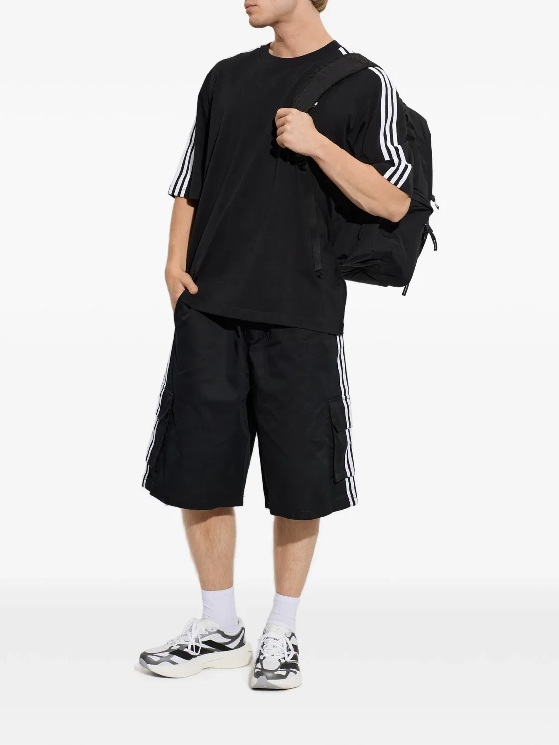 Шорты карго с лампасами из коллаборации с Willy Chavarria Adidas, черный — фото 2